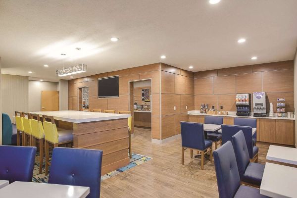La Quinta Inn Ste Logan (River Heights)